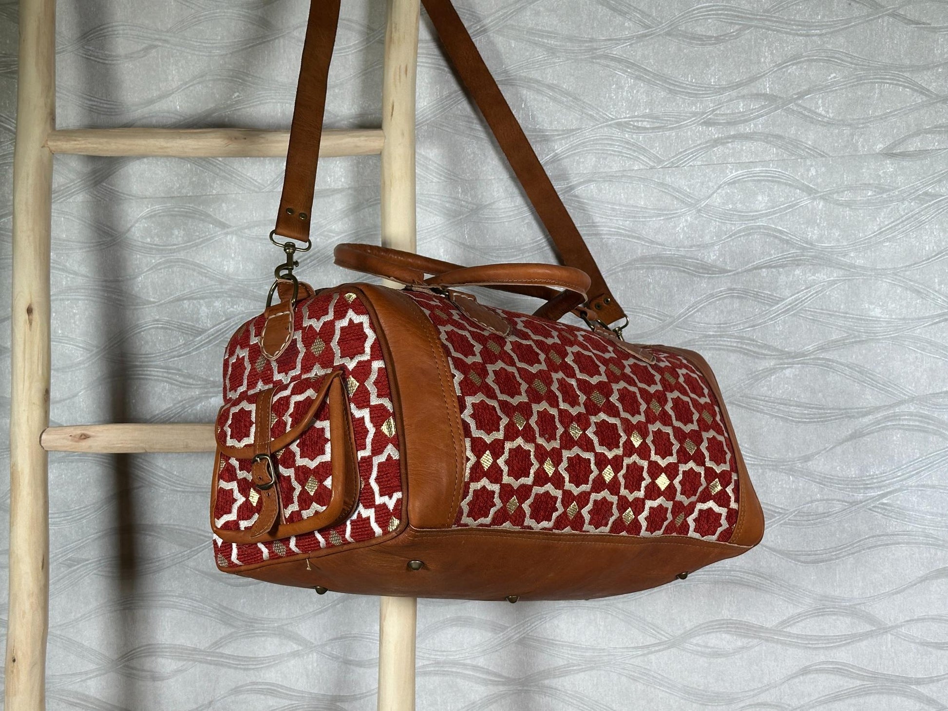 Handmade Moroccan Leather Carpet Bag – Kilim Weekender Travel Duffel, Boho Hippie Chic Extra Large Rug Bag for Women